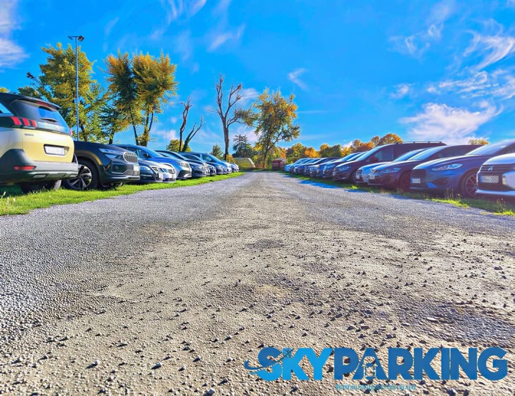 SkyParking - parking lotnisko Berlin Brandenburg (BER) - zdjęcie 4