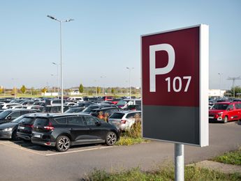 Oficjalny parking P107 Economy - parking lotnisko Berlin Brandenburg (BER) - główne zdjęcie parkingu